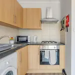 Apartment With Garden 4 Stop To Holland Park